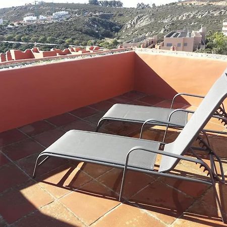 Luxurious Townhouse With Sea Views Villa Manilva Exteriör bild